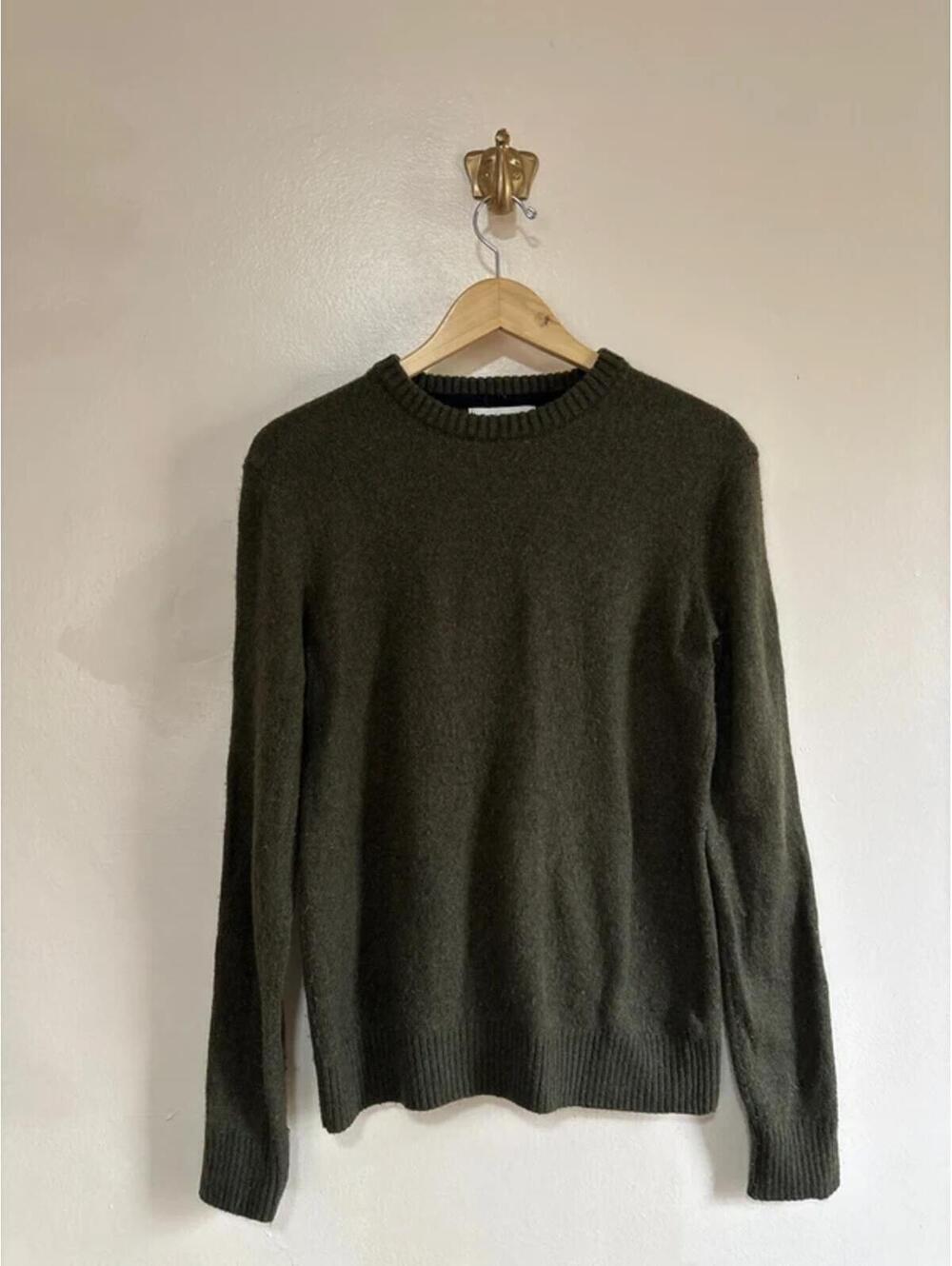 Aspen Brand‎ olive green Lambswool sweater size M